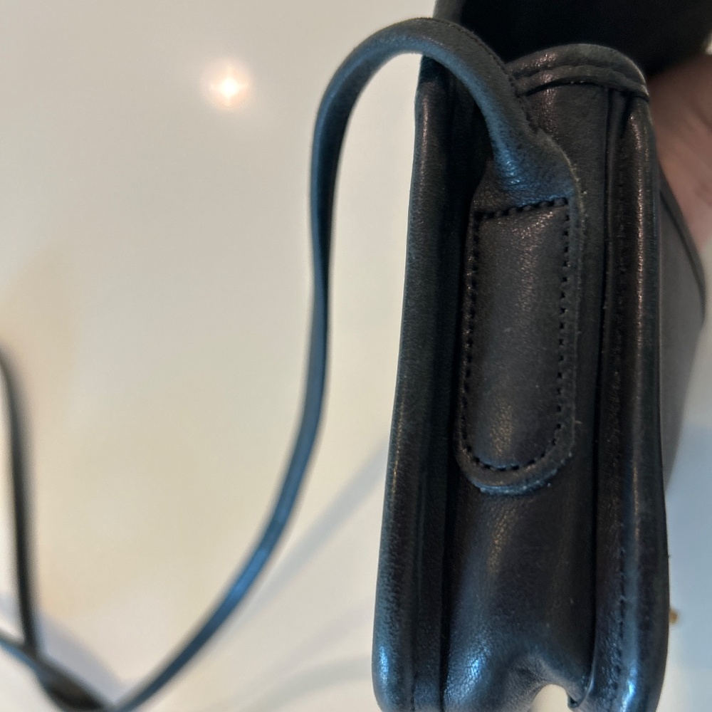 Vintage Coach Leather Shoulder Bag - Picture 14 of 14